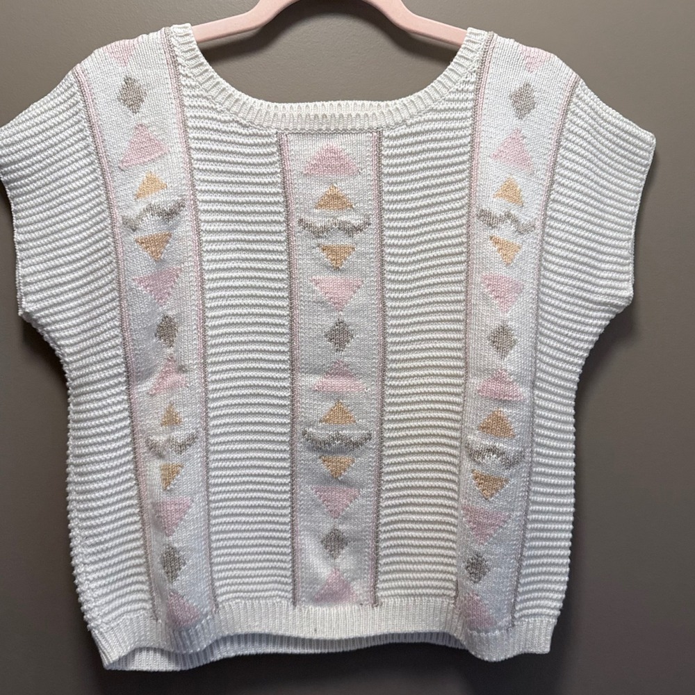 Pastel Geometric Cap Sleeve Knit Sweater White Pink Gold Southwestern 80s/90s